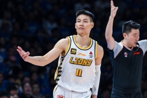 神奇小子！林秉圣4中3砍下10分 大心脏三分几乎锁定胜局