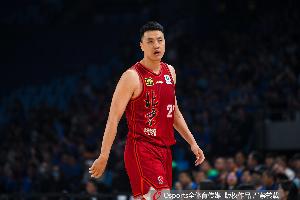 直播吧：北京队长翟晓川合同大概率将变为两年老将合同