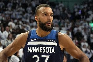拿不住篮板！戈贝尔8中5拿到13分9板3助1帽