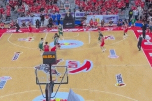丁佳宁：上海交大绝杀前表在5秒确实有停顿 类似问题CBA和NBA都有