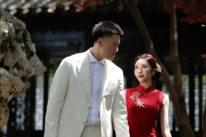🎉百年好合！李弘权已举办婚礼 队记社媒晒出喜糖